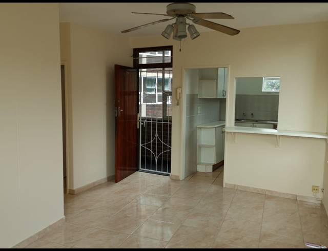 2 BEDROOM FLAT FOR SALE IN WINDERMERE